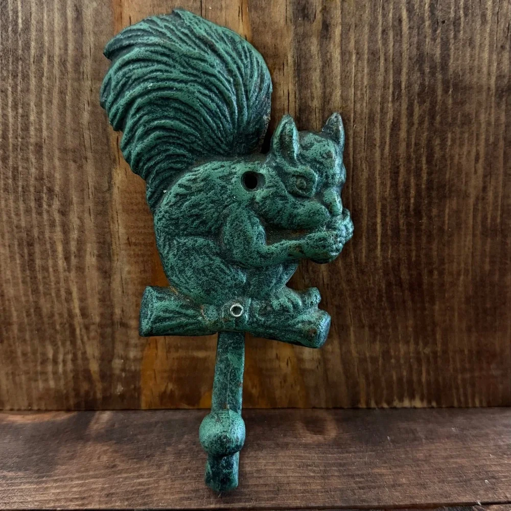 Vintage Style Cast Iron Squirrel Wall Hook Verdigris Green Rustic Cabin Decor